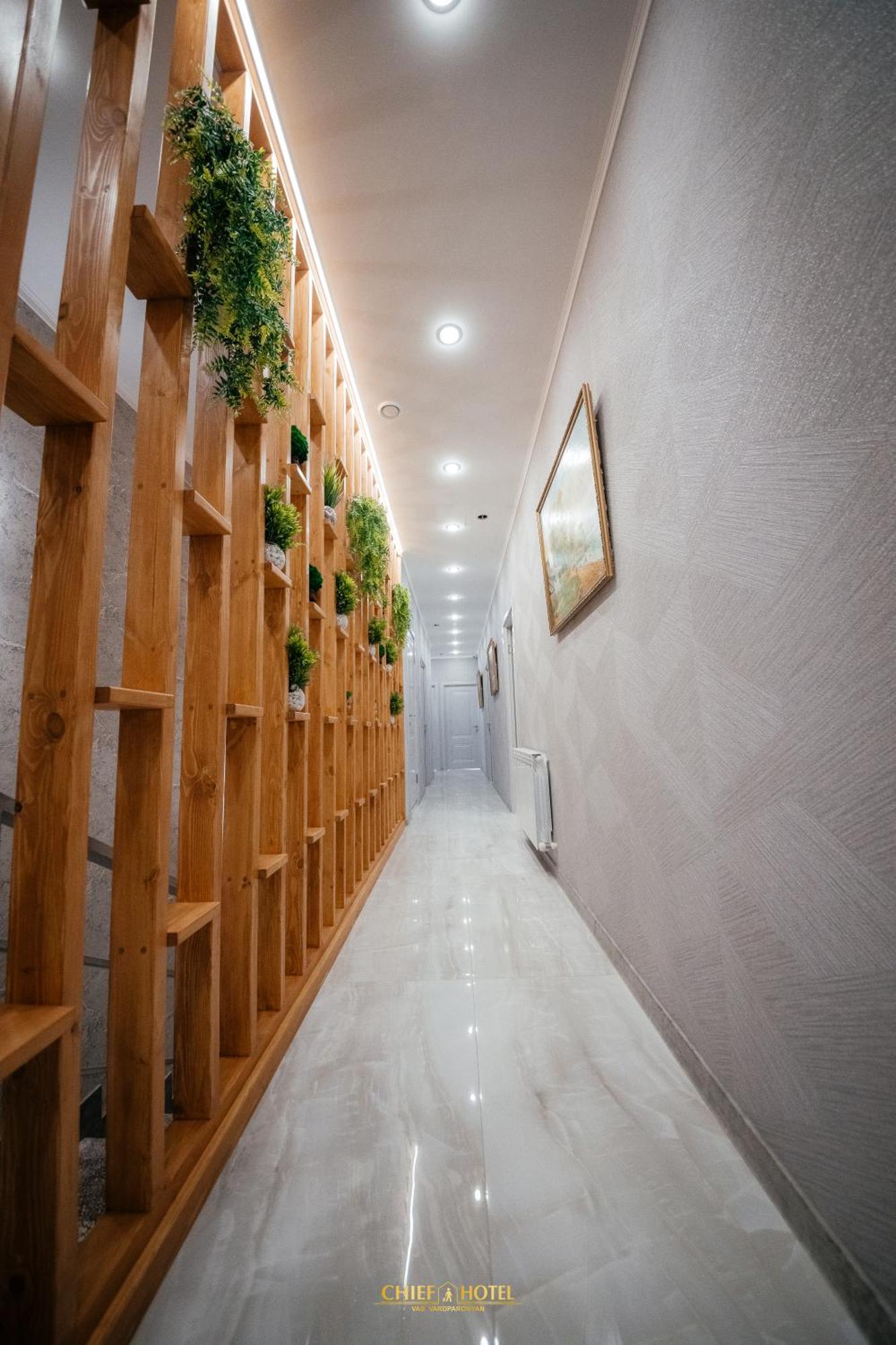 Chief Hotel Гюмри Экстерьер фото